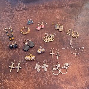 16 Pair Earrings